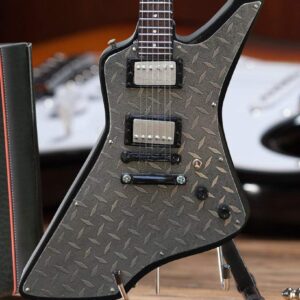 FanMerch Mini Guitar Metallica Collectible James Hetfield Diamond Plate Guitar Replica - Image 6