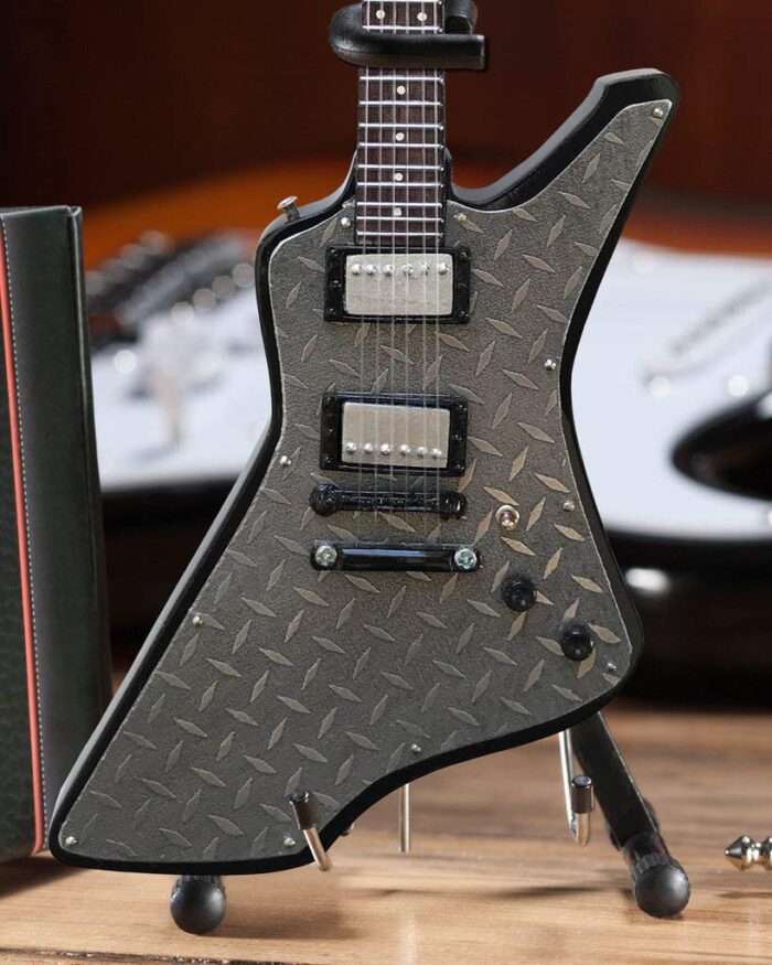 FanMerch Mini Guitar Metallica Collectible James Hetfield Diamond Plate Guitar Replica - Image 6